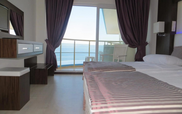 Arora Hotel