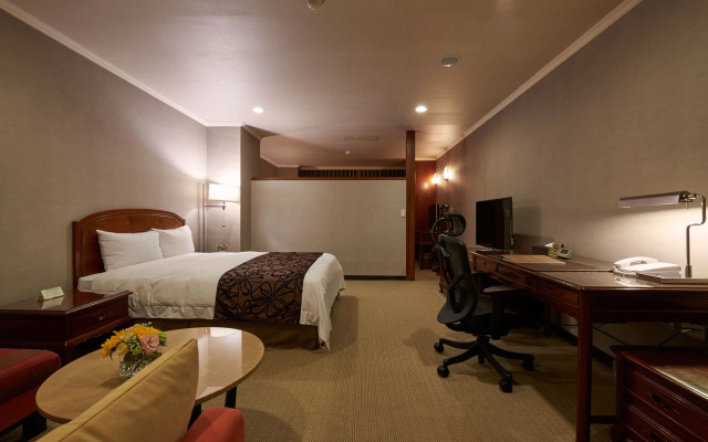 Sol Hotel