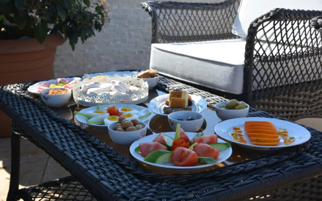 Dilhayat Kalfa Hotel