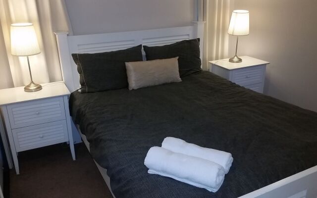 Sunrise Cove Holiday Apartments