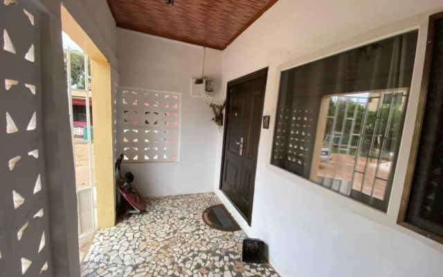Stunning 2-bed House in Madina