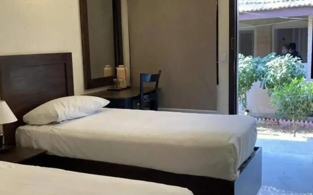 Airport Hotel