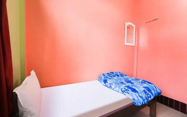 Hotel Hornbill  by OYO Rooms
