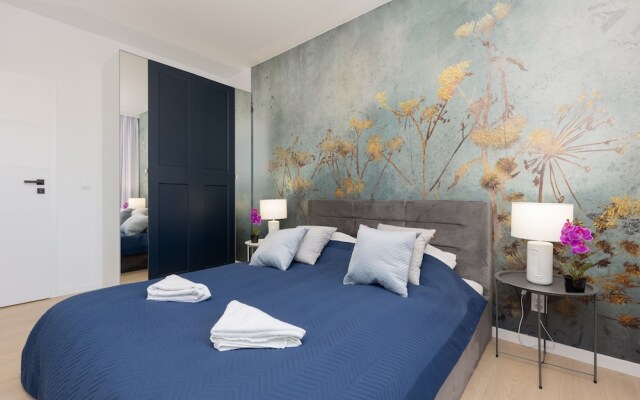 Lux Apartment by Renters Prestige