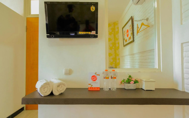 OYO 354 32 Guest House