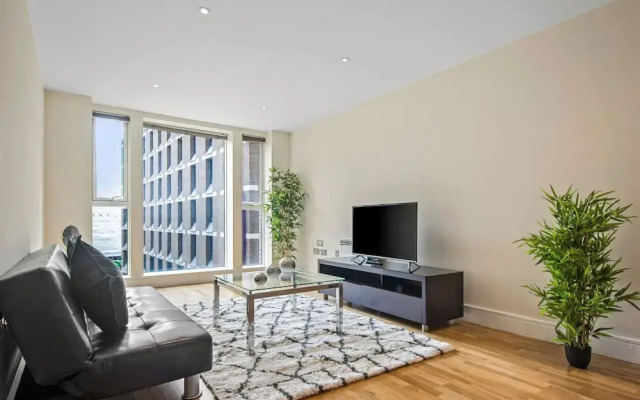 One Bed Apartment in Waterloo near Southwark