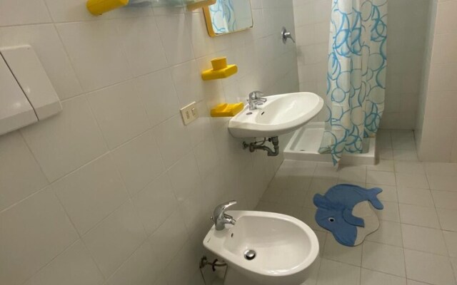 Bilo for 2 pax closed to the beach