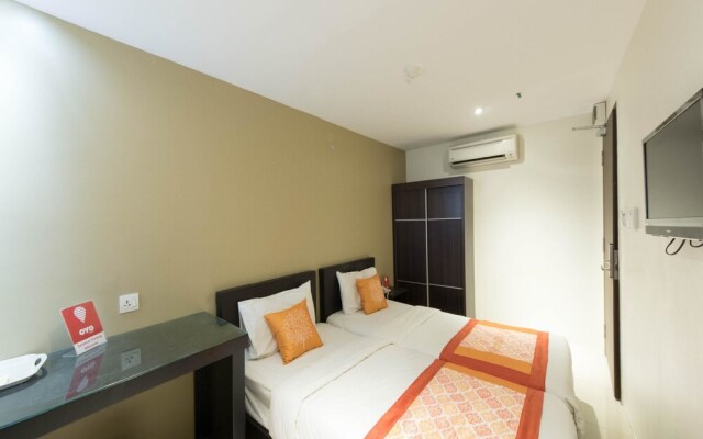 OYO 152 Swiss Cottage Hotel