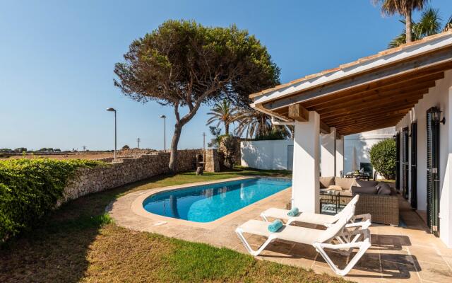 VILLA ROXANA in Es Castell