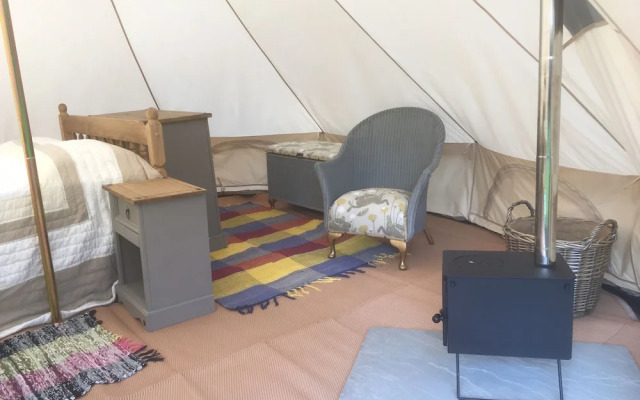 Glamping at The Homestead - Ensuite Bell Tent