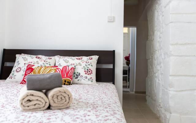 Aladdin's Hostel