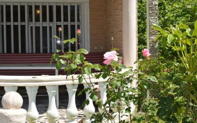 Guest House Archil