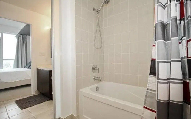 Toronto Suite Rentals - Fly Condo
