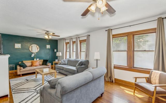 Cute Cozy and Cheerful 3 Bedroom House