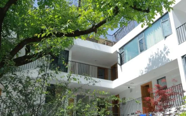 Liuba Front and Back Courtyard Themed Homestay (Old Street) – Exterior – Hanzhong