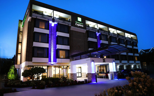 Holiday Inn Express Birmingham Redditch by IHG