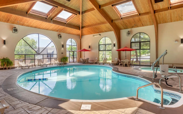 Comfort Inn at Thousand Hills