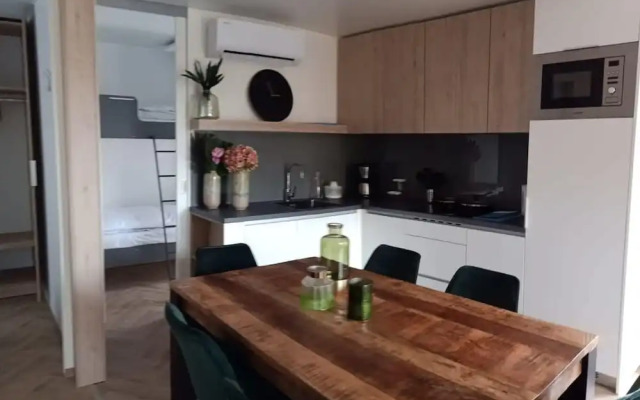 Tidy Chalet With Dishwasher, 9 km From Maastricht