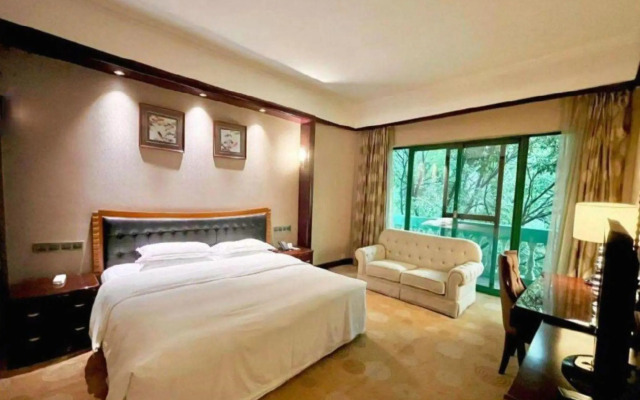 Fragrant Hill Empark Hotel