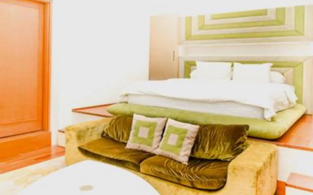 Oemah Kakang Loft & Bed