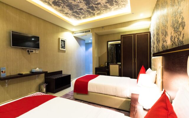 Voyage Hotel