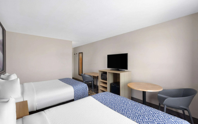 Super 8 by Wyndham St-Jerome