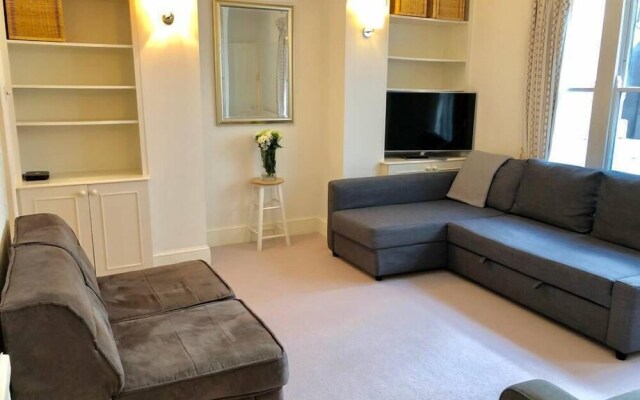 Victoria Station Apartment