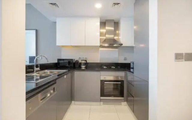 Spectacular Burj Khalifa View Service Apartment