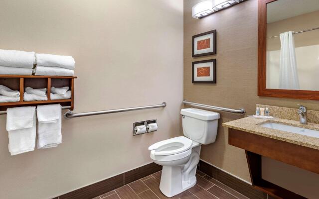 Comfort Suites Columbus West - Hilliard