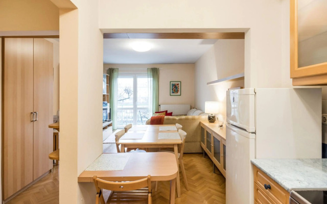 Minded Manor Apartment