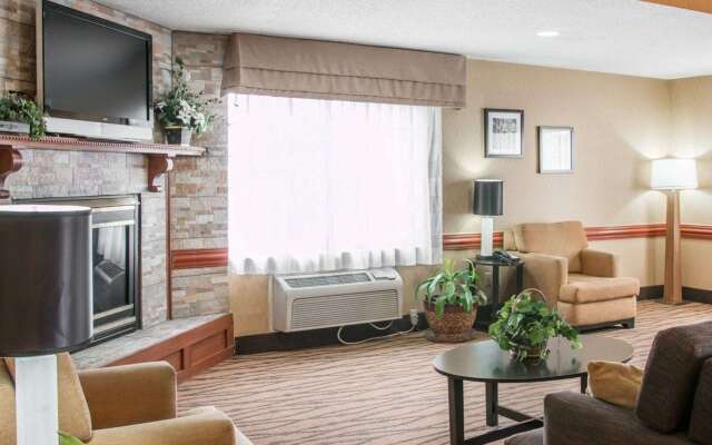 Sleep Inn & Suites - Airport