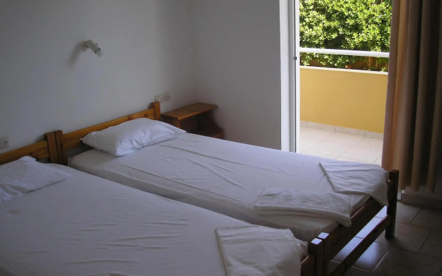 Dimitra Apartments