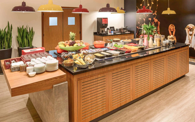 ibis Joinville