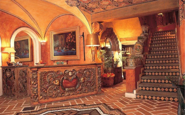 The Alest Hotel