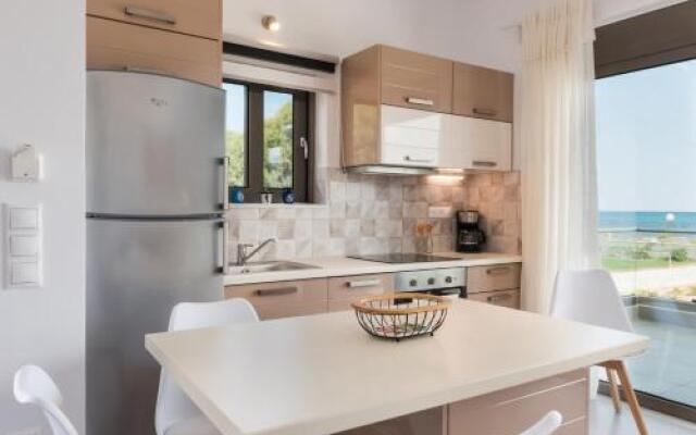 Niovi Seaside Suites