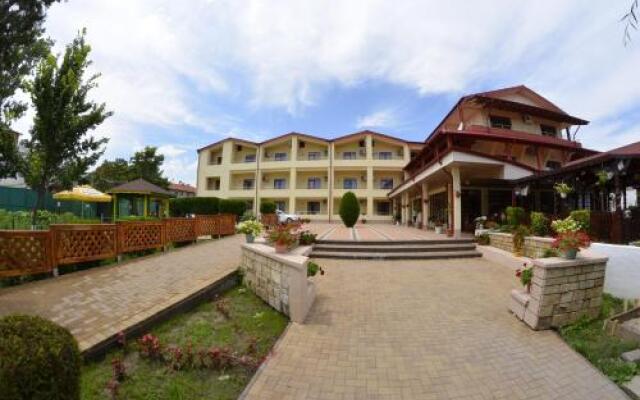 Hotel Poienita