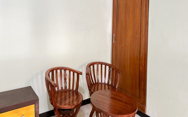 Global Inn Syariah RedPartner near Juanda T1 Airport