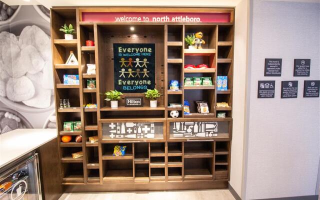 Hampton Inn & Suites North Attleboro