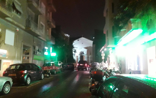 Studio Posh with garden in Kolonaki