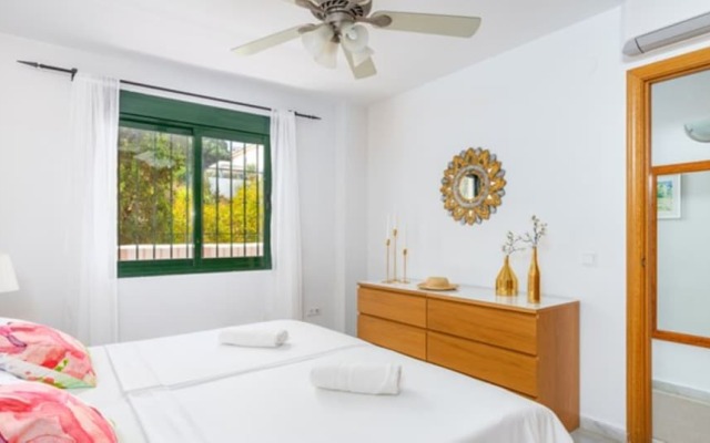 Apartment - 1 Bedroom with Pool and WiFi - 107888