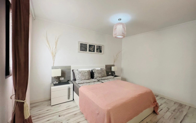 PaulMarie Apartment Ocean View