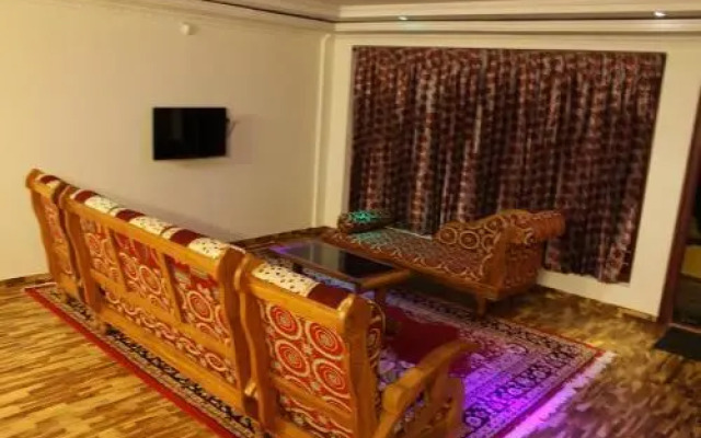 Abrar Holiday Inn