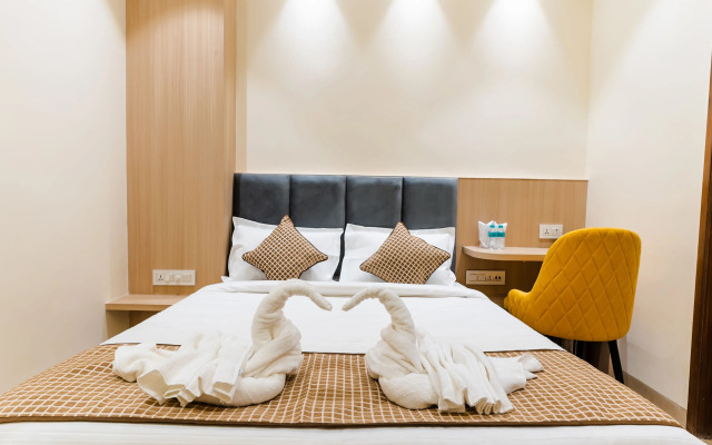 Green Garden Cafe & Hotel