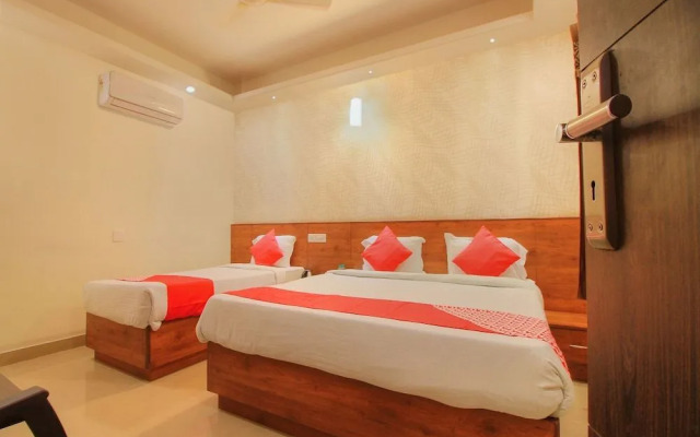 Comforts Inn by OYO Rooms