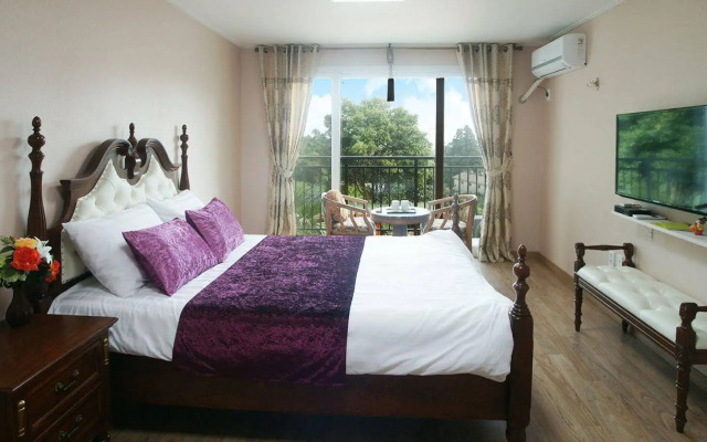 Stone and Wind Resort