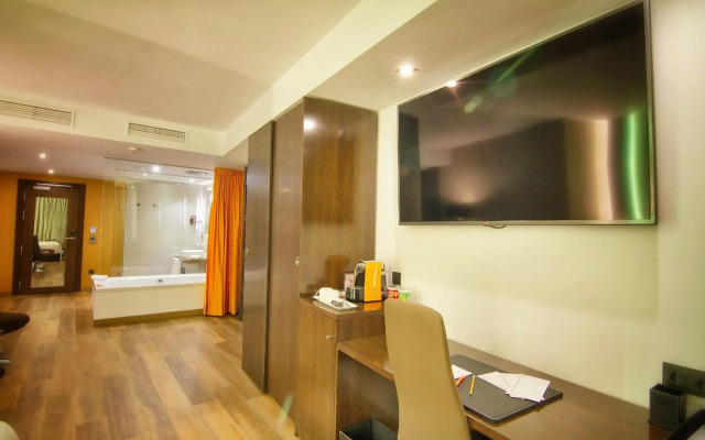 MB Boutique Hotel - Adult Recommended -