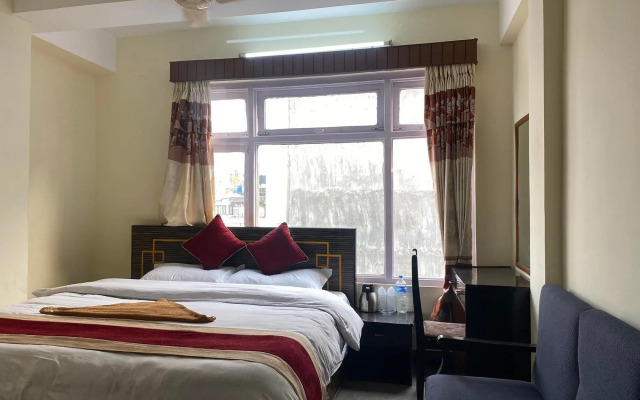 Hotel Discovery Inn