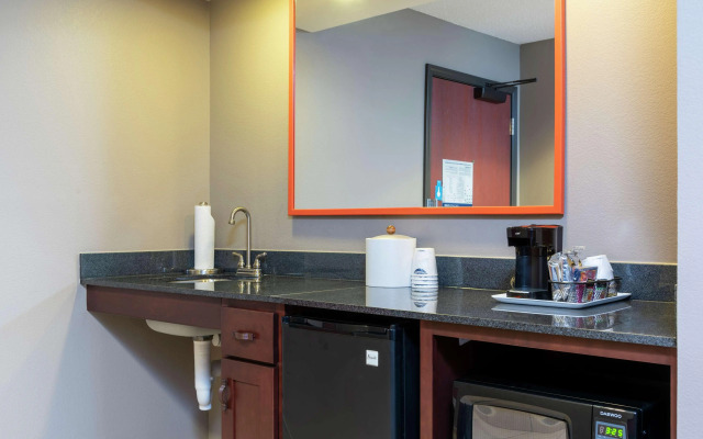 Hampton Inn & Suites Marshalltown