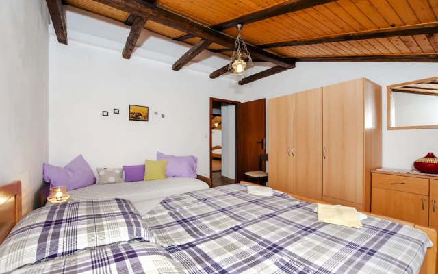 Apartment Mirela with Sea view