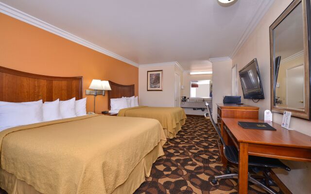 Quality Inn Lake Elsinore I-15